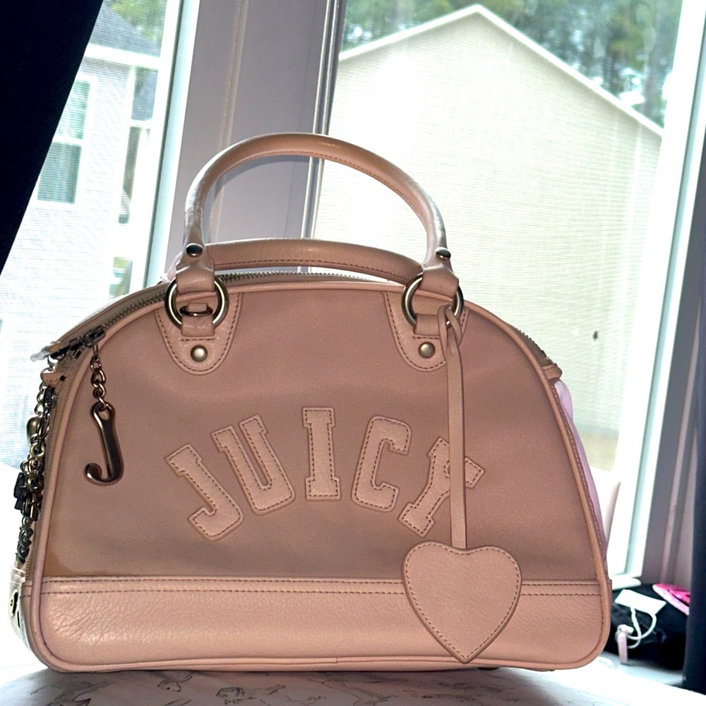 Juicy couture dog carrier never used